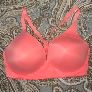💖💖NEW Victoria’s Secret Lightly Lined Plunge Bra